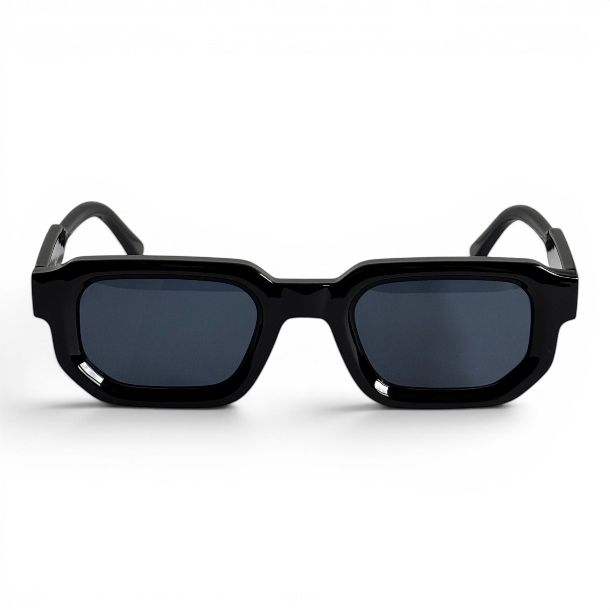 solvado Shadow Core Sonnenbrille mit schwarzem eckigem Rahmen und dunklen Gläsern im Streetwear-Design